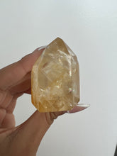 Load image into Gallery viewer, Golden healer quartz
